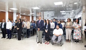 Contraloría y Conadis promueven inclusión con taller sobre trato digno a personas con discapacidad