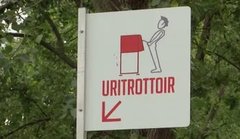Orinales ecológicos al aire libre causan indignación en París