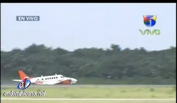 Momentos de tensión; avión duró cuatro horas sin poder aterrizar en el AILA: pasajeros oraron a Dios