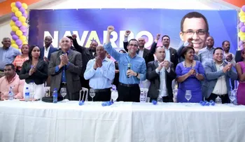Navarro propone nuevo diseño de RD con asociaciones comunitarias como socias de desarrollo