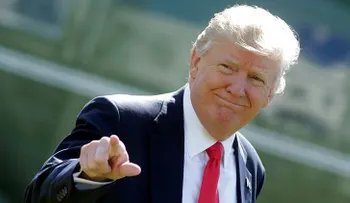 Trump rebaja la deuda de EE.UU. en 12.000 millones de dólares y reprocha a los medios que lo ignoren