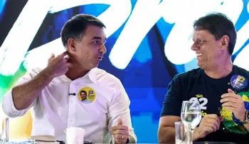 Flávio Bolsonaro refuerza apoyos en São Paulo a dos semanas del balotaje; Lula responde con mitin en la Avenida Paulista