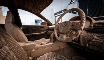 Ahora puedes conducir un coche de cartón hecho en 'origami'