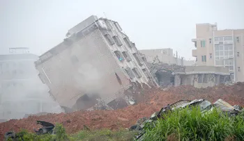 Sacan el primero cuerpo de una víctima del deslizamiento en China