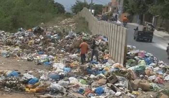 En Villa Hermosa crean vertederos improvisados en las calles en protesta por condiciones de abandono