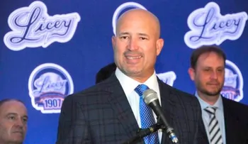 A Manny Acta le encanta el roster de 25 jugadores