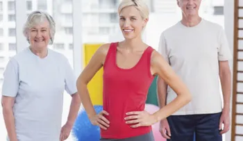 4 ejercicios que puedes realizar con tus abuelos