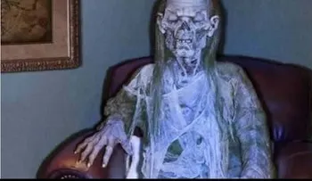 La mujer que duró 42 años muerta frente al televisor (VIDEO)