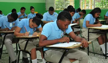 Educación convoca a 167 mil 787 estudiantes a Pruebas Nacionales desde el sábado 17