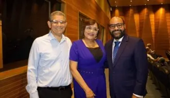 La Tertulia y el Centro León realizan jornada educativa sobre sexualidad humana