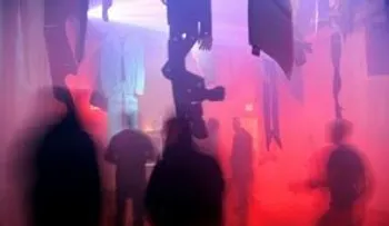 Alcalde de Nueva York deroga ley que prohibía bailar