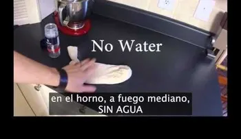 Calcetín con sal: Tratamiento que funciona para el dolor de oído (VIDEO)
