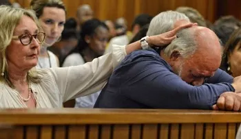 Padres de Reeva no demandarán a Pistorius y le devolverán su dinero