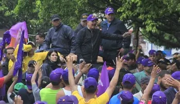 Danilo encabeza caravana  en la provincia Duarte