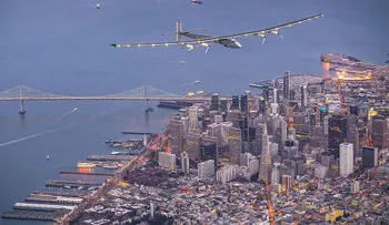 Finaliza con éxito la primera vuelta al mundo de un avión impulsado por la luz del sol