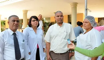 El IDSS iniciará este lunes pago de doble sueldo a médicos, enfermeras y demás empleados