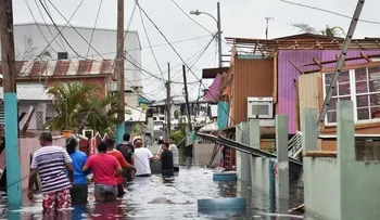 Dos personas muertas, una desaparecida y 16 mil desplazados por huracán María; 26 comunidades incomunicadas