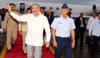 Presidente Medina regresa a RD tras participar en VI Cumbre de la AEC
