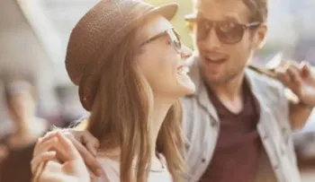 10 señales que indican que estás interesada en ese chico