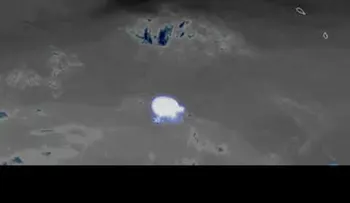 Detectan un asteroide del tamaño de un auto antes de impactar con la atmósfera