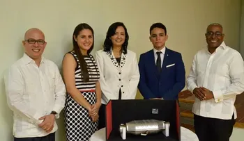 Catalizador creado por jóvenes dominicanos reduce hasta 90 por ciento contaminación ambiental