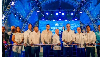 Abinader inaugura anfiteatro La Gaviota en Ciudad Juan Bosch