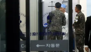 Esto fue lo primero que pidió el soldado norcoreano que escapó al Sur, fue herido y despertó en el hospital
