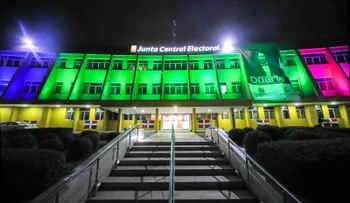 JCE se viste de colores por el Día Mundial de las Enfermedades Raras