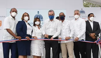 En aniversario 177 de la Constitución, el Gobierno entrega obras esperadas por más de 10 años en San Cristóbal