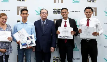 Estudiantes SFM ganan competencia académica "Economistas del Futuro" del Banco Central