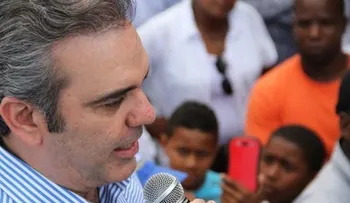 Abinader acusa al presidente Medina de presionar para que no difundieran video