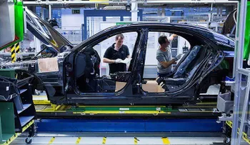 Empleados alemanes ganan derecho a trabajar 28 horas a la semana