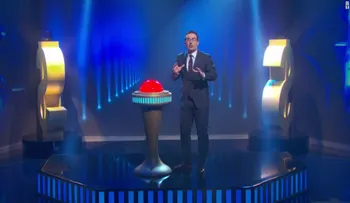 John Oliver rompe récord histórico de Oprah al condonar 15 millones de deuda médica