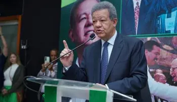 Leonel retoma agenda territorial y encabezará este domingo juramentación en San Cristóbal