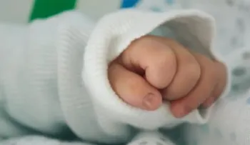 Un hombre que ofreció la venta de su hija en eBay, dice que fue una broma