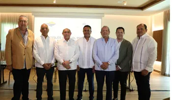 Mescyt lanza 5,000 becas de inglés para impulsar empleo en turismo