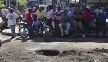 Tres obreros mueren asfixiados mientras limpiaban cloaca 