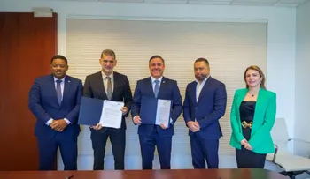 Gobierno firma acuerdo internacional de puertos hermanos con Curaçao Porth Authority