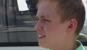 Siri salvó la vida de un adolescente atrapado debajo de un camioneta