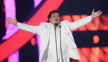 Minuto a minuto: el mundo llora la muerte de Juan Gabriel