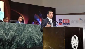 Navarro afirma en MINUME que debate con estudiantes va generando nueva ciudadanía 