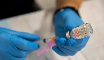EEUU recomienda no alargar ensayos de vacunas ante mutaciones del coronavirus