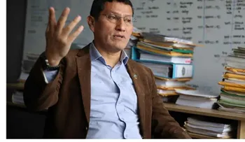 Coronel Colchado combate retiro tras allanar casa de presidenta de Perú