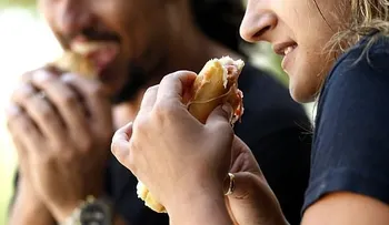  Intoxicación por alimentos puede ser mortal sino se atiende a tiempo 