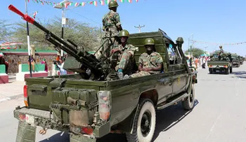 Islamistas somalíes atacan a estudiantes de las fuerzas especiales y matan al menos 30 personas