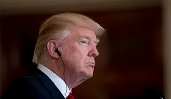 Trump dice que es "ridícula" marca de los primeros 100 días a los gobiernos 