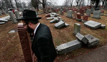 Una ola de antisemitismo golpea EEUU con más de 100 amenazas de bomba en 2017
