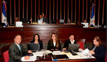 Senado aprueba proyecto para erradicar la violencia contra la mujer