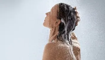 ¿Cada cuánto tiempo hay que ducharse realmente?