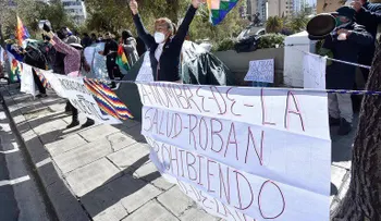 Tensión en Bolivia: seguidores de Evo Morales mantienen 60 bloqueos de rutas en seis departamentos